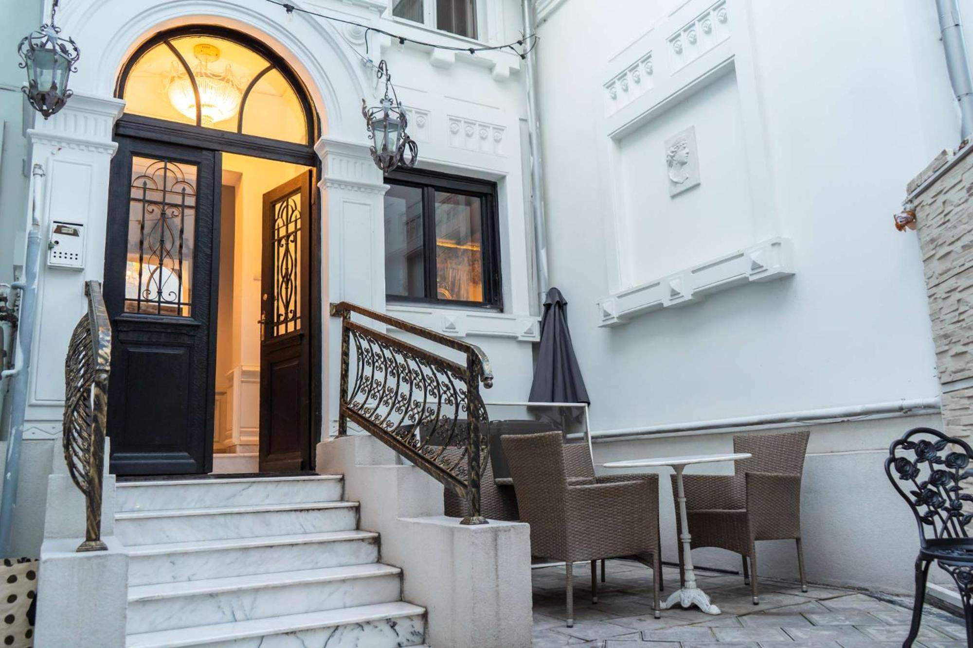 Conacul Coroanei Luxury Boutique Hotel Bukarest Kültér fotó
