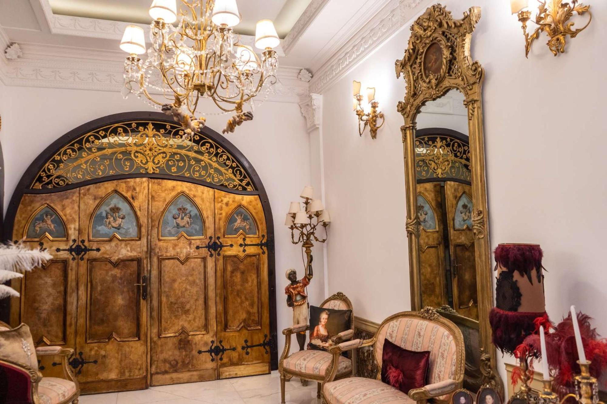 Conacul Coroanei Luxury Boutique Hotel Bukarest Kültér fotó