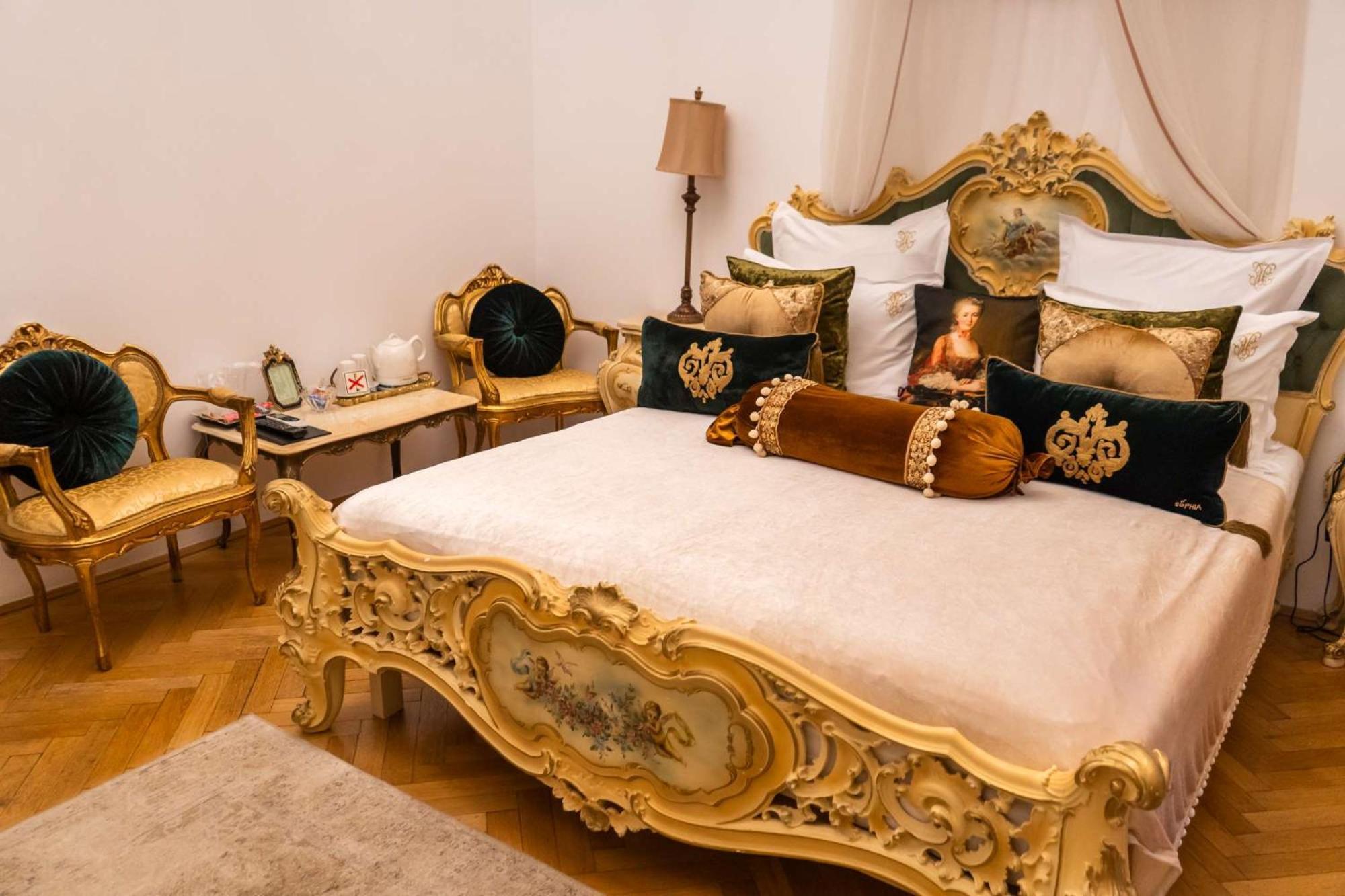 Conacul Coroanei Luxury Boutique Hotel Bukarest Kültér fotó