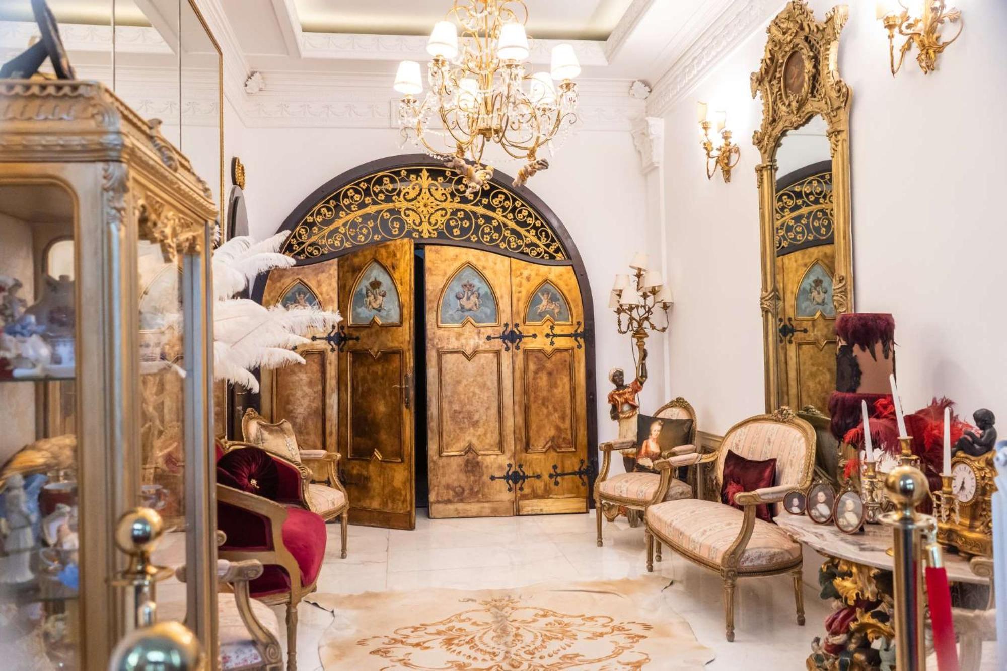 Conacul Coroanei Luxury Boutique Hotel Bukarest Kültér fotó
