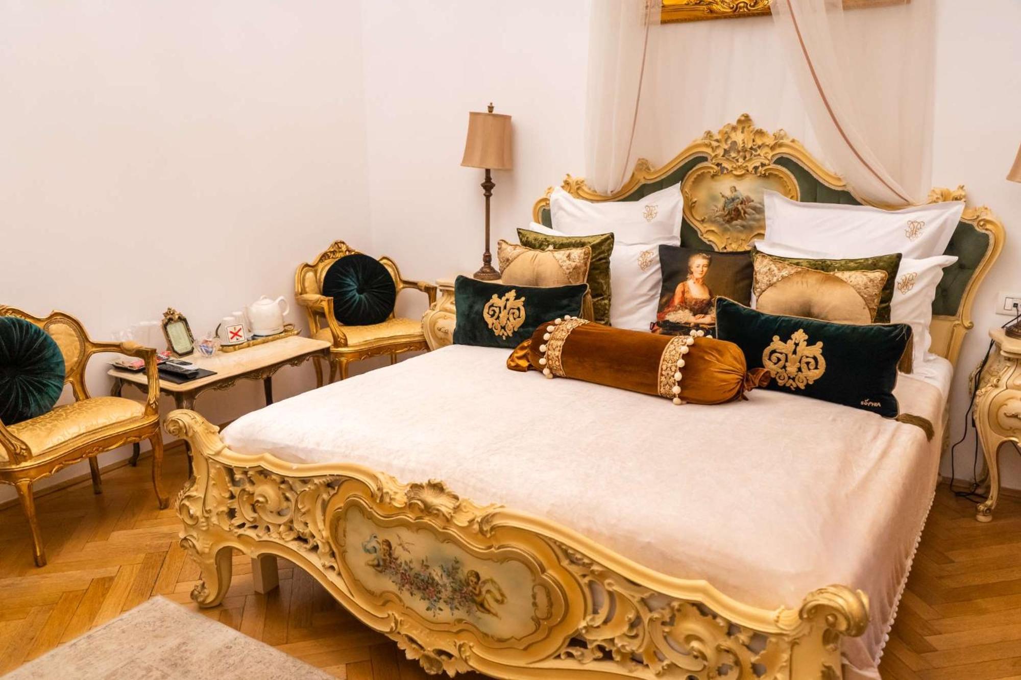 Conacul Coroanei Luxury Boutique Hotel Bukarest Kültér fotó