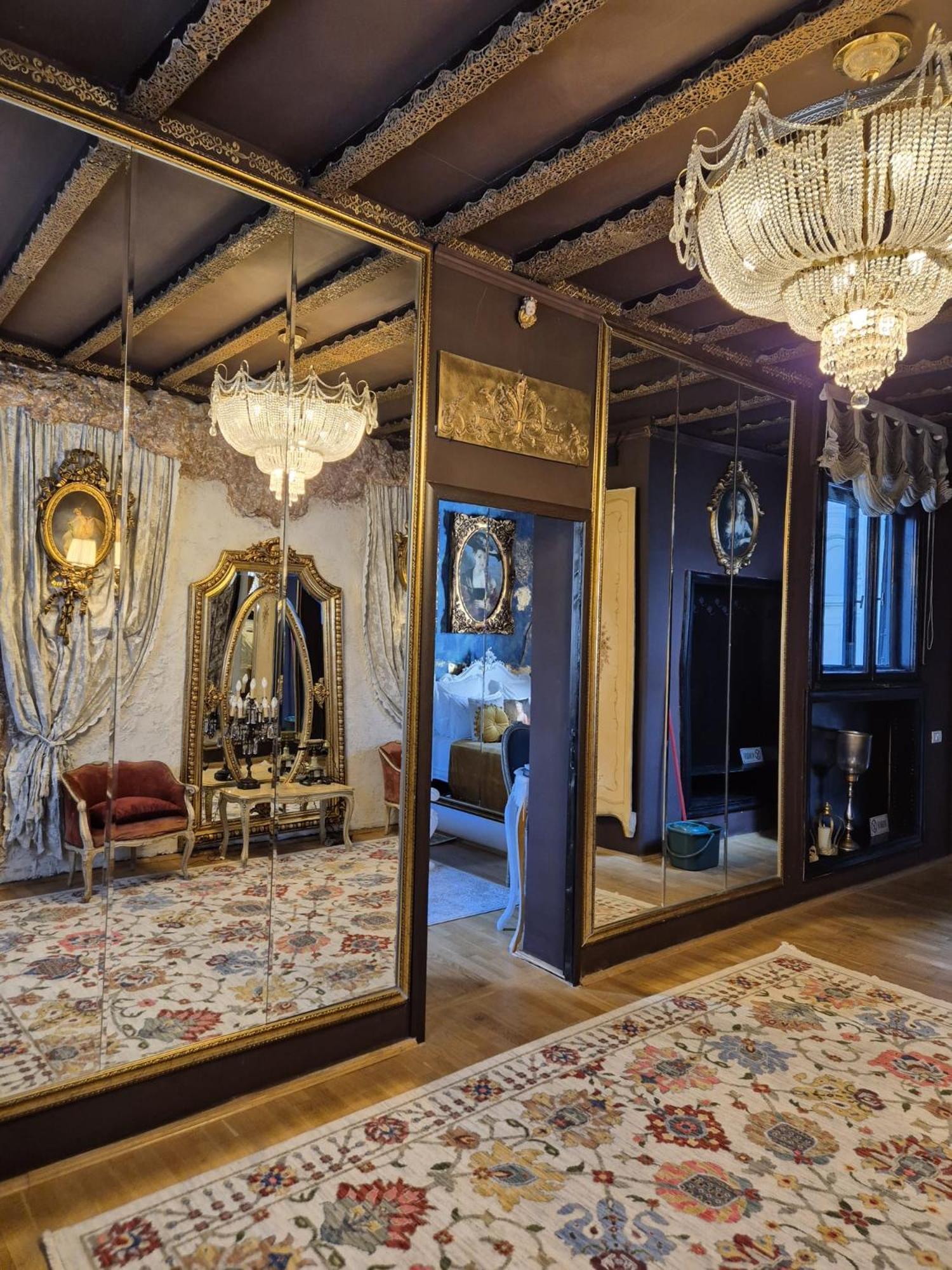 Conacul Coroanei Luxury Boutique Hotel Bukarest Kültér fotó